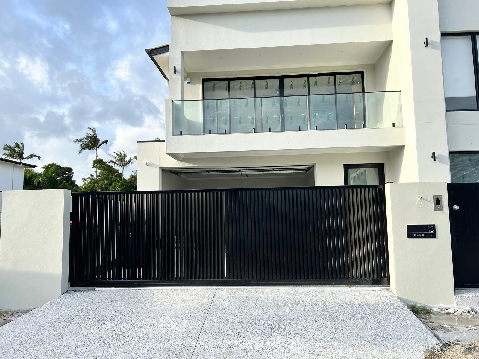 Gate Boss Brisbane Automatic Aluminium Driveway Gates